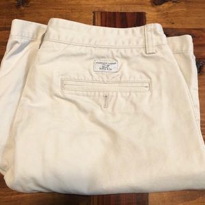 Vineyard Vines Khaki shorts